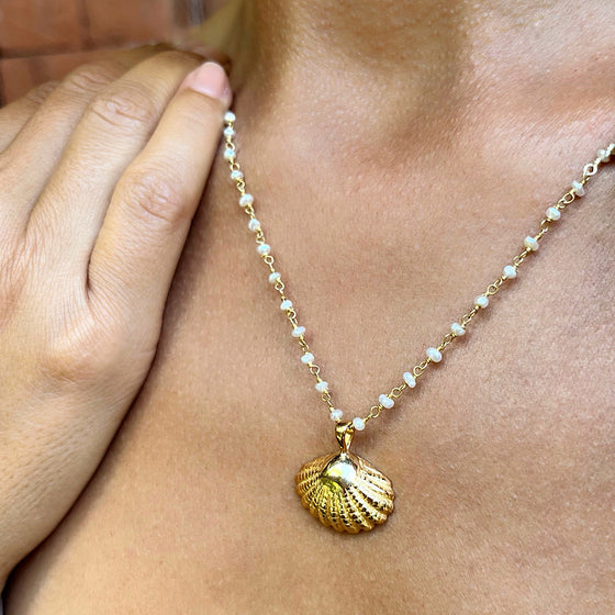 Freshwater Pearl handmade necklace gold plated seashell