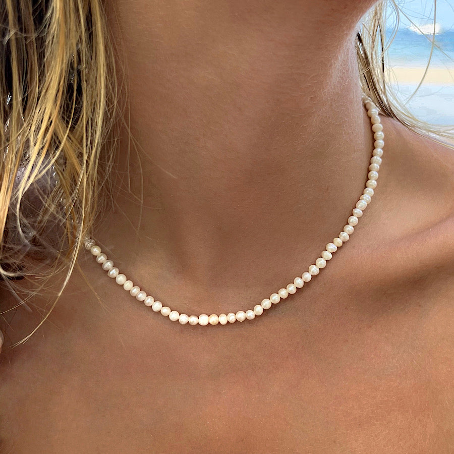 Freshwater Pearl necklace with sterling silver chain