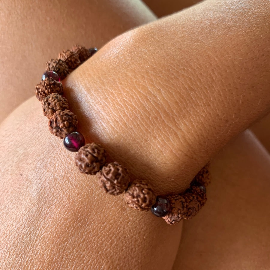 Wrist Mala Beads yoga bracelet, Garnet, Rudraksha