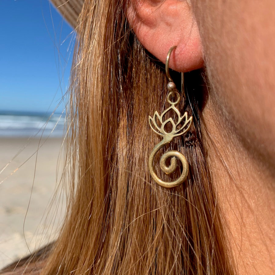 LOTUS SPIRAL Brass yoga earrings