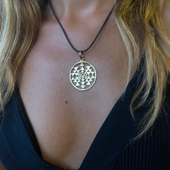 Sri Yantra Sacred Geometry Necklace Talisman Pendant Necklace, Sri Yantra  Pendant, Mandala Necklace, Brass Pendant Yoga Necklace, Good Gift -   Canada