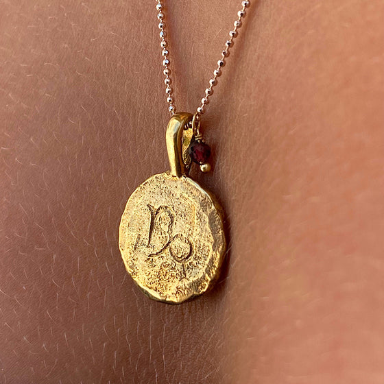 Capricorn star sign Zodiac necklace Gold  constellation pendant, Garnet birthstone