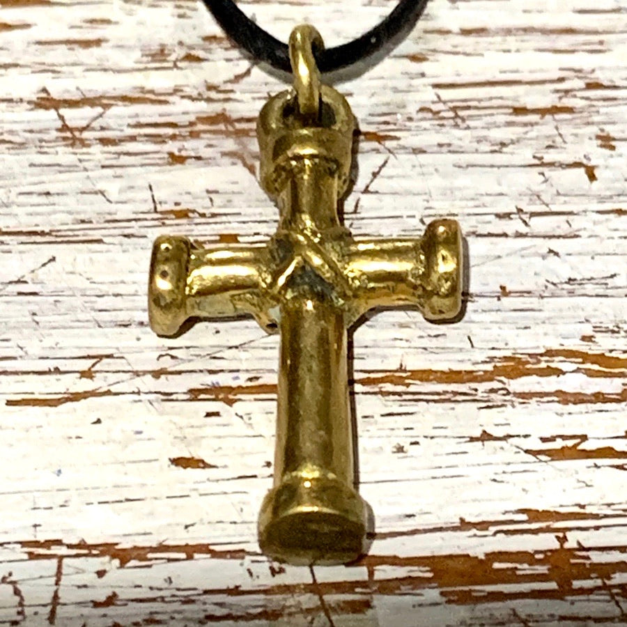 Cross pendant stick style brass necklace